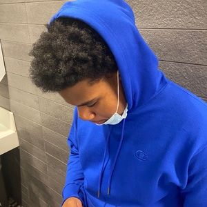 Meet your Posher, Avyon